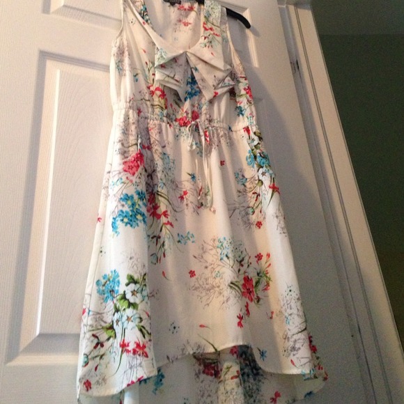 Pretty white floral dress