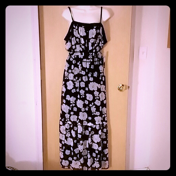 Kensie black & white floral dress L & XL