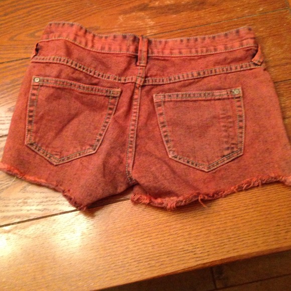 Red Free People shorts - Picture 2 of 2