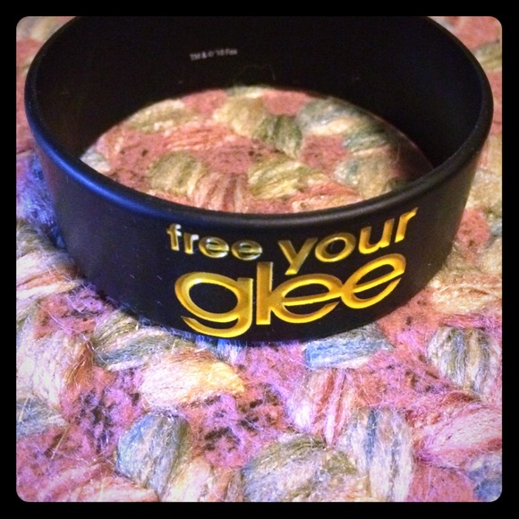 Glee rubber bracelet