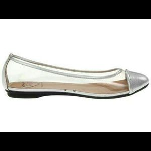 Brand New- Silver & Clear Flats - Penny & Kenny