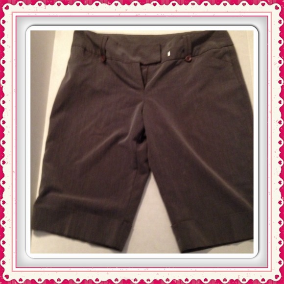 Gray shorts