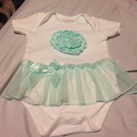 Cutie baby onesie.