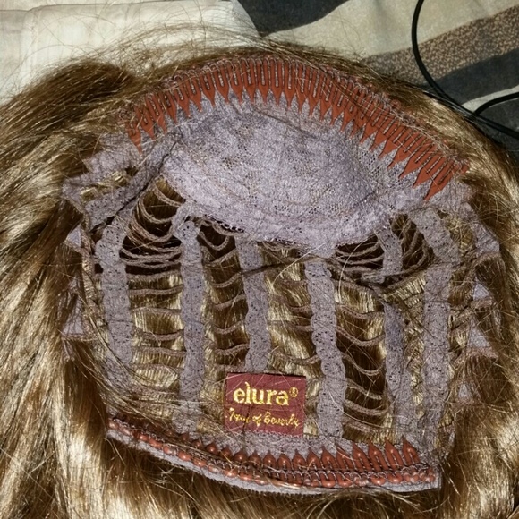 Beautiful Wig - Picture 3 of 4