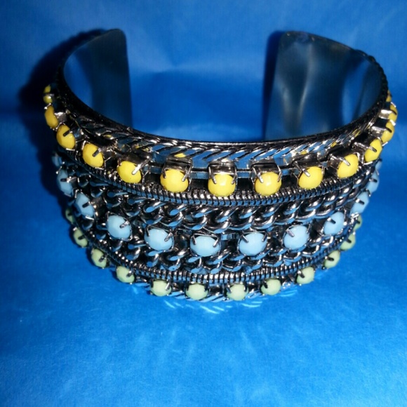 Silver fashion bracelet