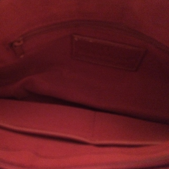 Cute red purse - Picture 3 of 4