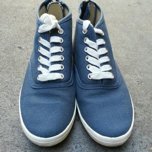 Super cute forever 21 high tops