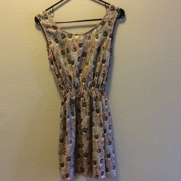 🚫 SOLD💗 Peacock pattern chiffon dress 💗 - Picture 4 of 4