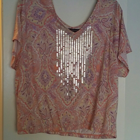 Very comfy but chic top!