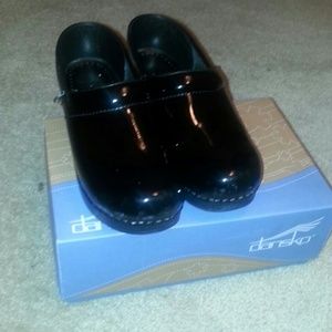 Danskos patent leather