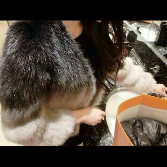 Real fur jacket/sweater - Picture 2 of 4