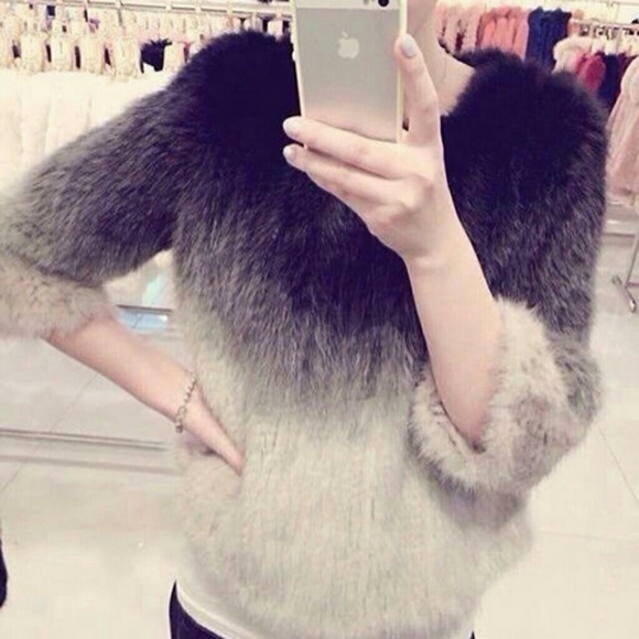 Real fur top - Picture 2 of 2