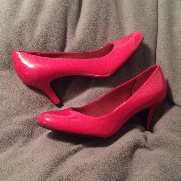 Sold - Picture 2 of 4