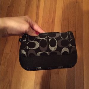 Authentic coach wristlet black