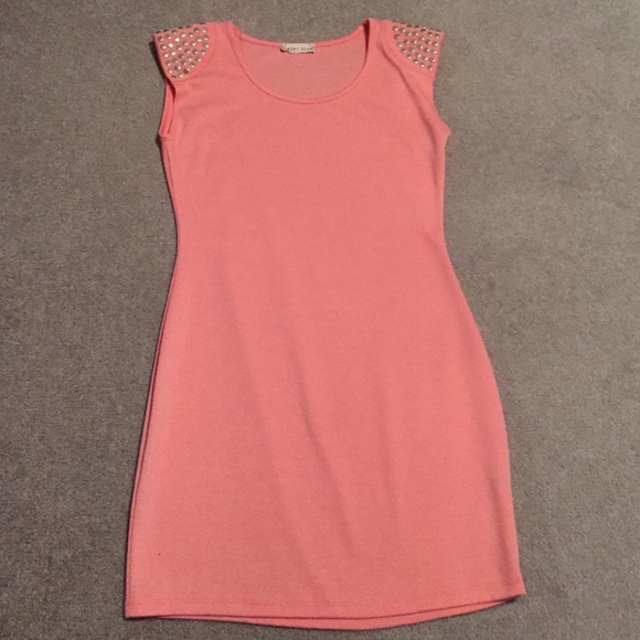 Amber Blue Dresses & Skirts - Coral body con dress