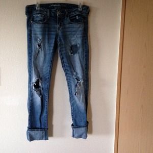 Ripped jeans 🔴🔴🔴🔴🔴🔴🔴🔴🔴 TRADEDDDD