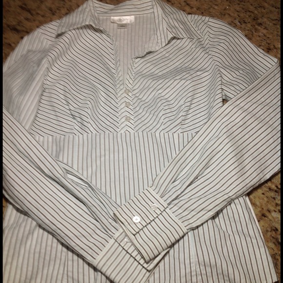>>Sold>>LOFT Dress shirt