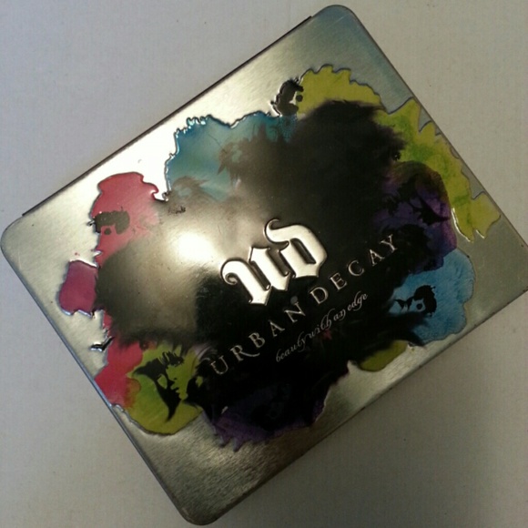 [SOLD] $10pypl: UD 6 eyeshadow pan palette