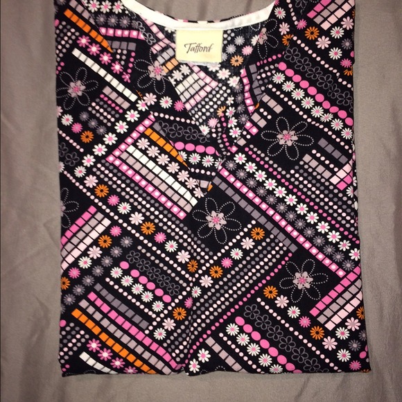 Scrub top