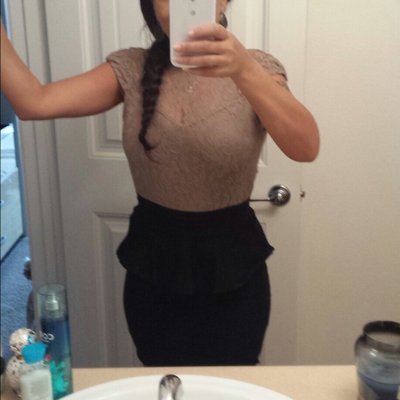 Black and Tan perfect Christmas party dress 😍