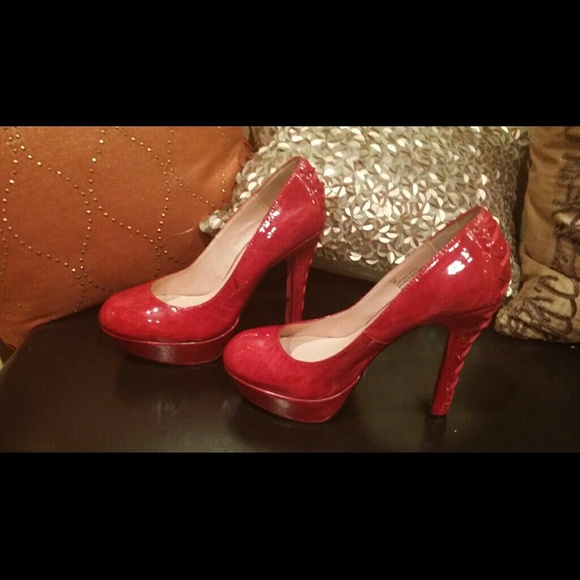 Betsy Johnson Red tie Heel Pump