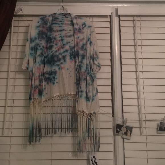 Tie dye fringe kimono