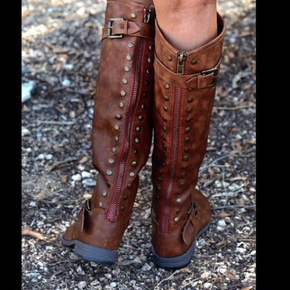 Boots - Gorgeous Red Zipper Boots