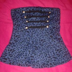 🌸ON RESERVE for @lmart188 🌸 Strapless Peplum top