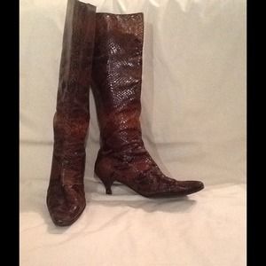Unknown brand leather shoes