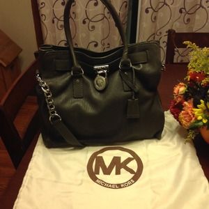 !ON HOLD! Michael KORS Hamilton handbag