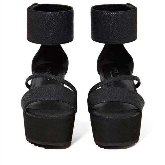 Nasty Gal Shoes - Black Flatform shoes #199