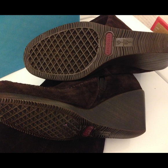 AEROSOLES - Picture 4 of 4