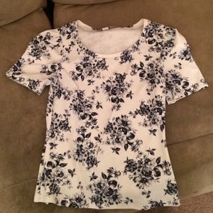 Forever 21 White and Navy Floral Top