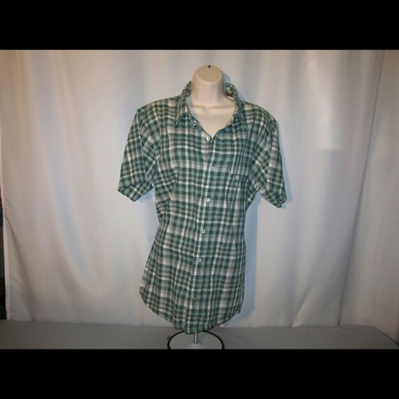 Organic cotton short sleeve shirt. Planet earth.