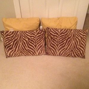 GOLD AND ANIMAL PRINT PILLOWS