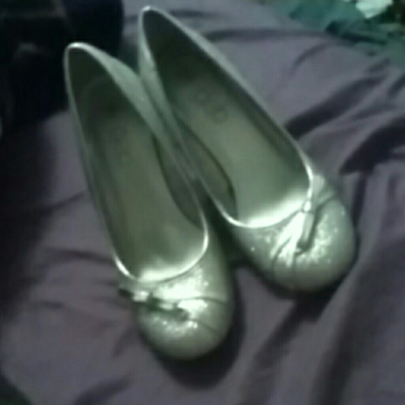 Debs pumps
