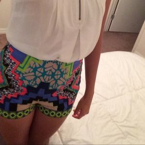 Boutique Aztec Patterned Shorts!