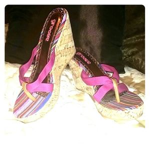 Cute Groove multi colored wedges