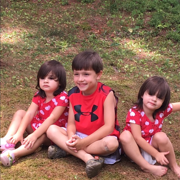 Our mom loves bags!!! - Picture 7 of 8