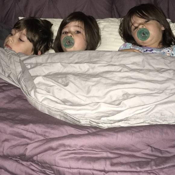 Our mom loves bags!!! - Picture 6 of 8