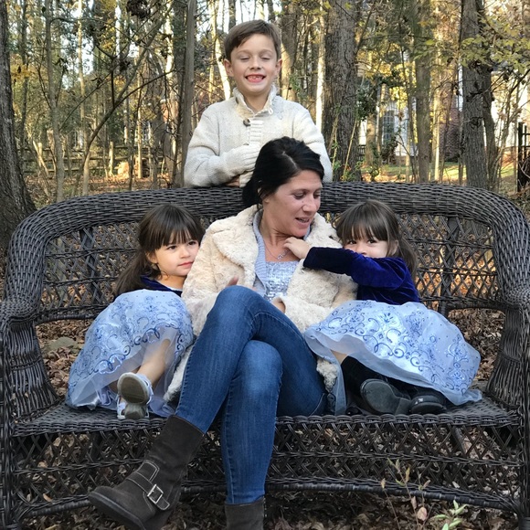 Our mom loves bags!!! - Picture 4 of 8