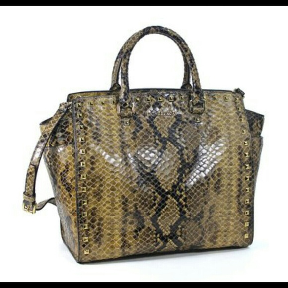 Michael Kors Selma LGTote Genuine Leather