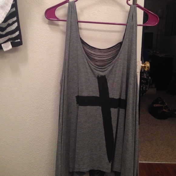 Grey cross tank