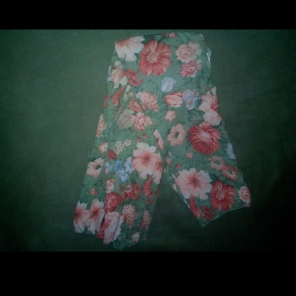 UO floral tights