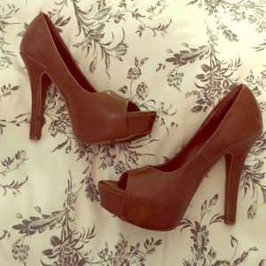 Forever21 chocolate brown pumps