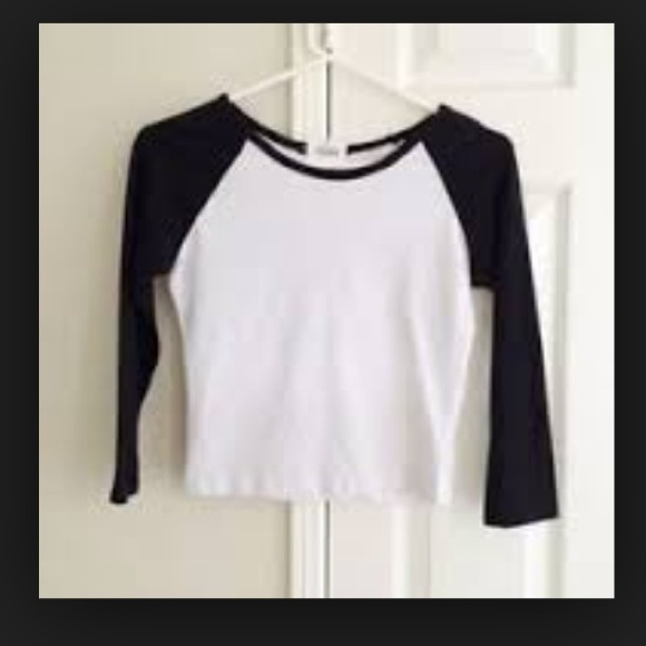 ❌TRADED❌Brandy melville baseball tee