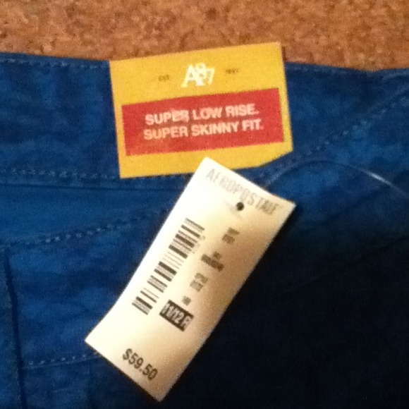 Size 11/12 ultra skinny, low rise Aeropostale pant