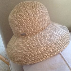 New and Classic "Betmar" Hat.