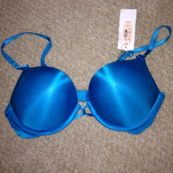 Victoria's Secret miraculous plunge