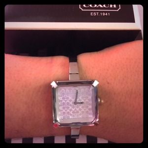 Stunning Coach watch in silver (stainless steel)